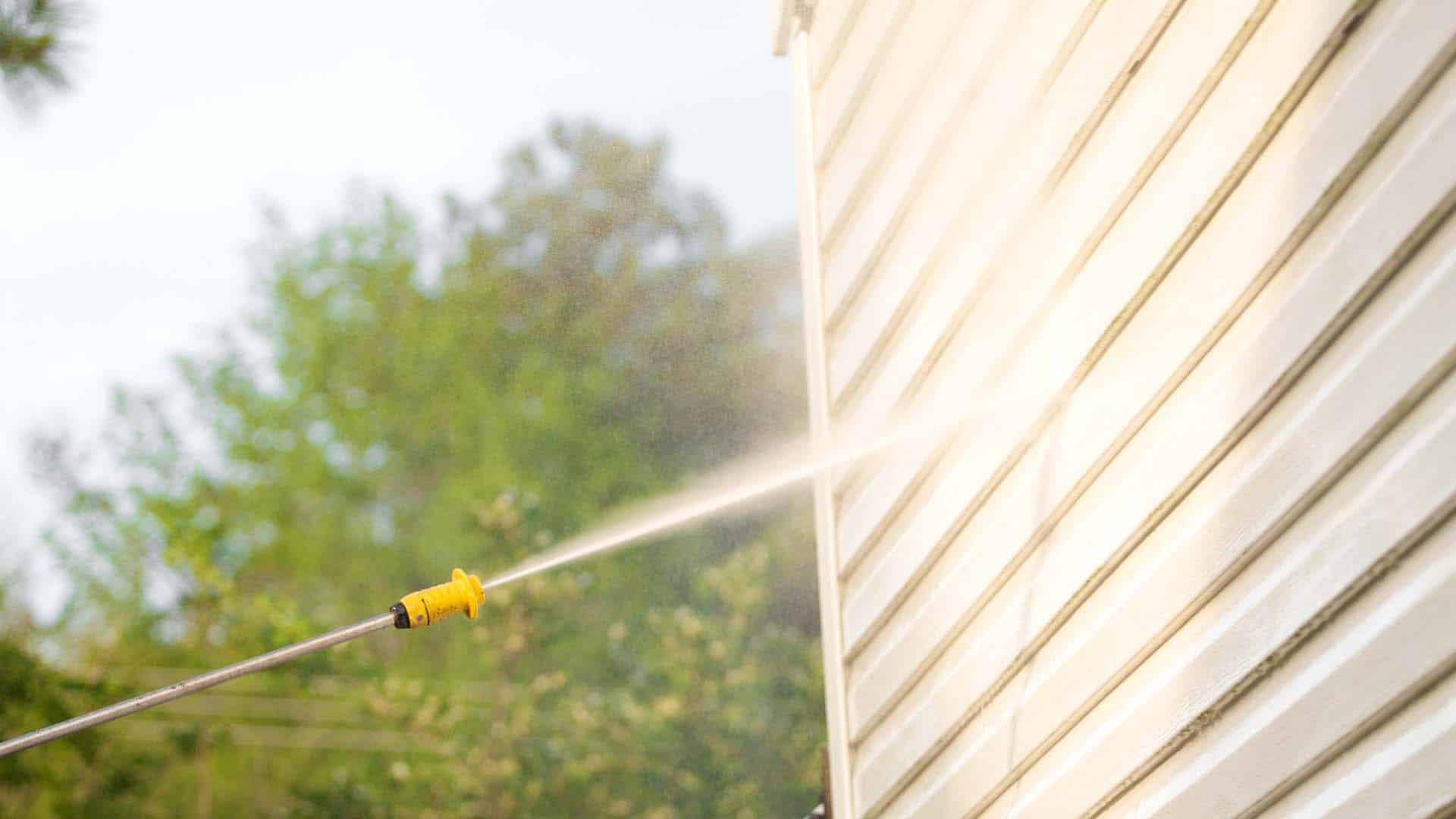 Professional Pressure Cleaning of house